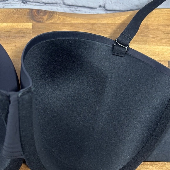 Classic T Shirt Black Bra - Picture 4 of 9